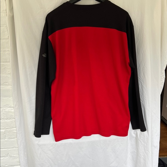 North Face Vintage Red and Black Long Sleeve Shirt, great for layering Men’s XXL - Picture 2 of 10